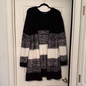 Apt. 9 Black and White Women's fuzzy Cardigan NWOT